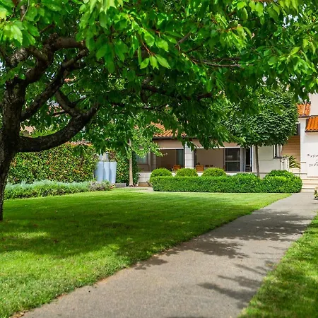 Nona's Garden Apartament Pula