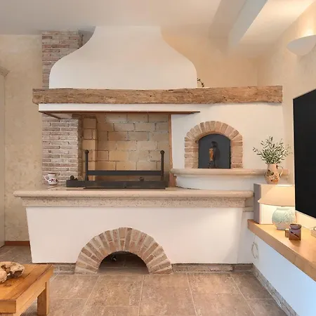 Nona's Garden アパート プーラ